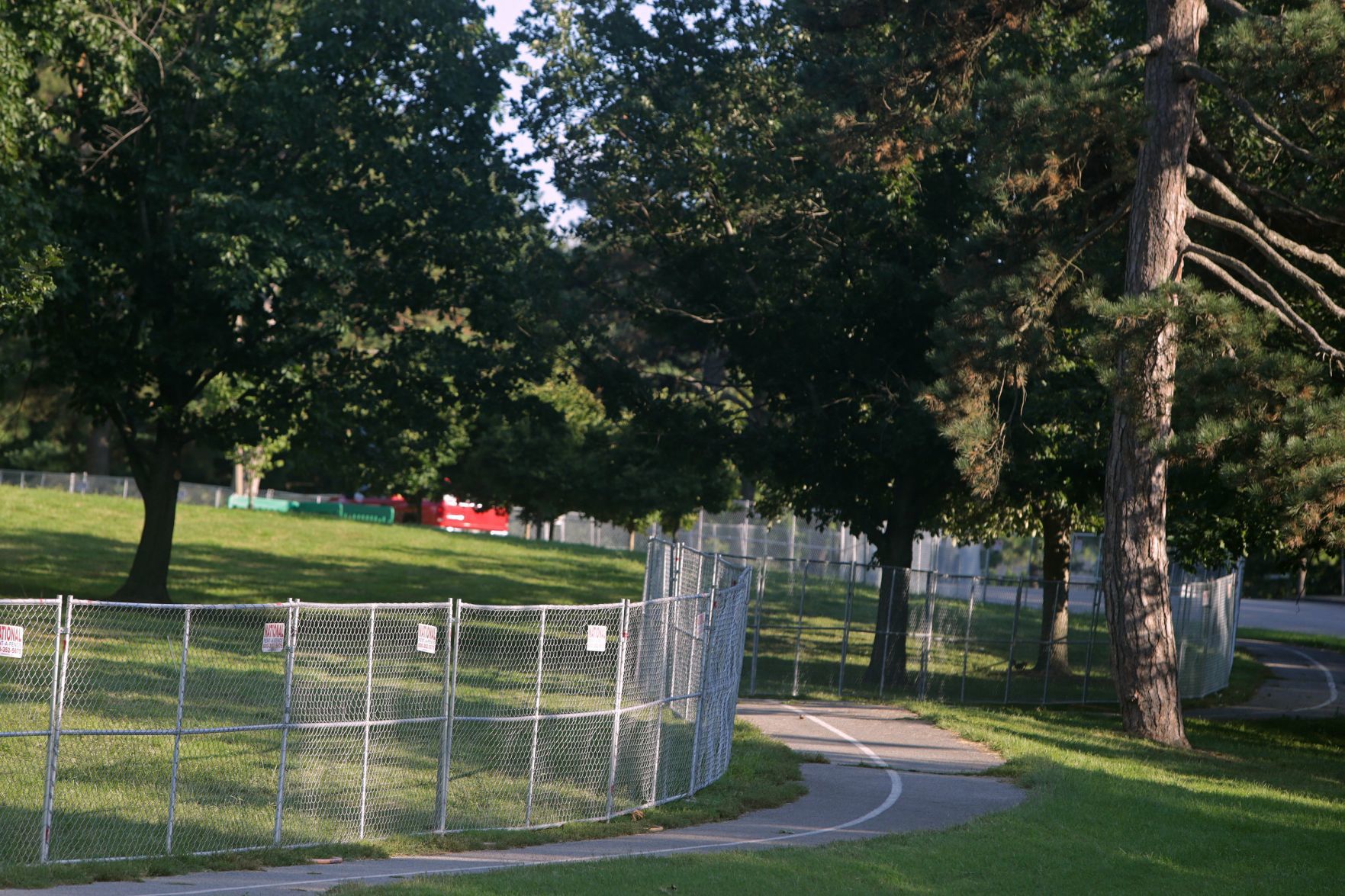 LouFest organizers say festival is on schedule despite signs of trouble